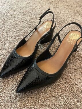 Vince Camuto Black Patent Textured Slingback Pointed Heels